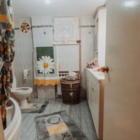 Tony's House Kámpos